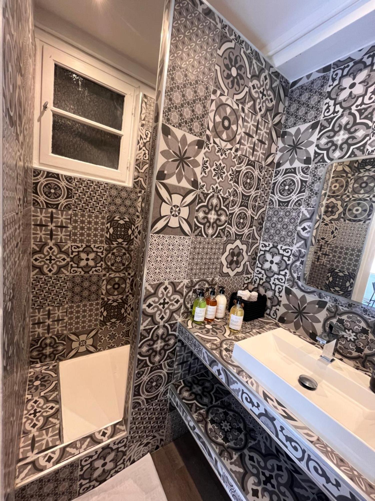 Appartement Cosy - Plein Centre Marseille Luaran gambar